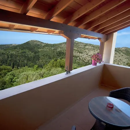 Casa de hóspedes T'aloni Chortáta