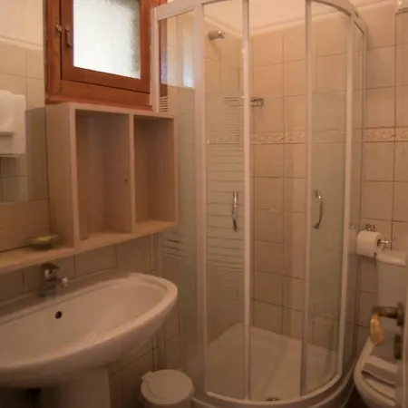 Casa de hóspedes T'aloni 3*
